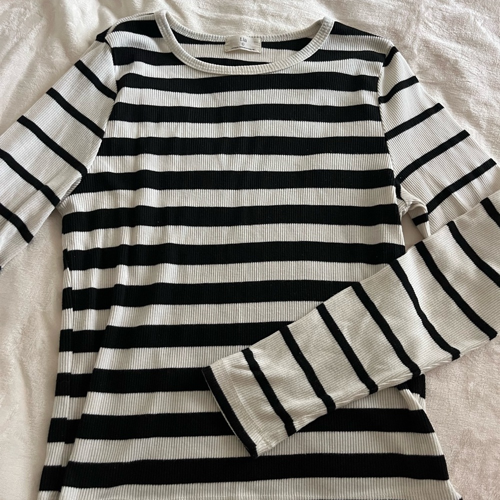 T.La Black and White Striped Long Sleeve Tee